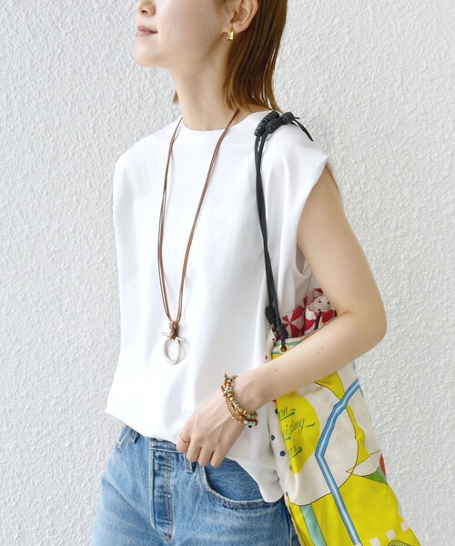 SHIPS(シップス)の「〈接触冷感〉ポンチ ノースリーブ プルオーバー(Tシャツ/カットソー・レディース・ブラック/ダークグレー/ホワイト/ブラウン・ONE SIZE)」の19枚目の写真