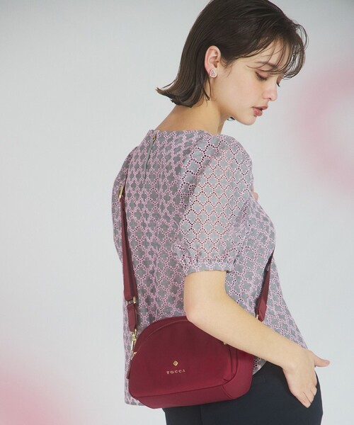 TOCCA(トッカ)の「LUNAE NYLON BAG ショルダーバッグ(ショルダーバッグ・レディース・ブラック系/ベージュ系/ネイビー系/レッド系/ライトグレー系・F)」の13枚目の写真