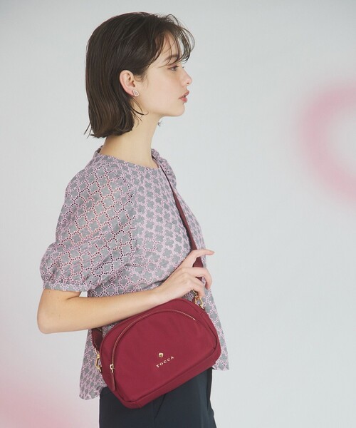 TOCCA(トッカ)の「LUNAE NYLON BAG ショルダーバッグ(ショルダーバッグ・レディース・ブラック系/ベージュ系/ネイビー系/レッド系/ライトグレー系・F)」の14枚目の写真