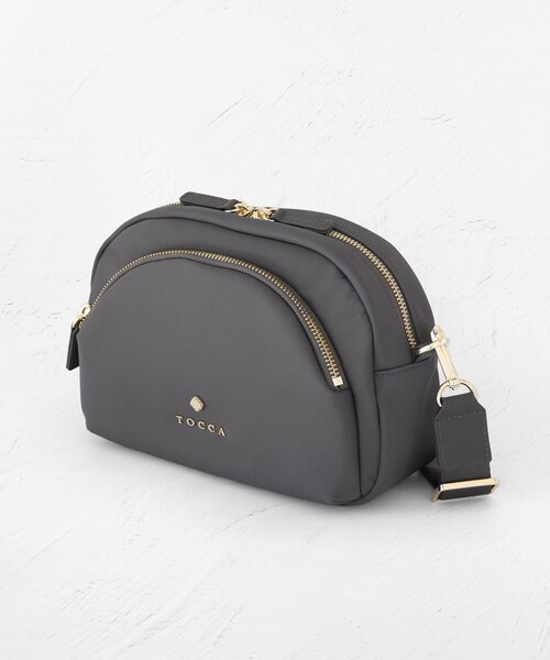 TOCCA(トッカ)の「LUNAE NYLON BAG ショルダーバッグ(ショルダーバッグ・レディース・ブラック系/ベージュ系/ネイビー系/レッド系/ライトグレー系・F)」の21枚目の写真