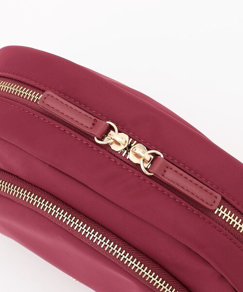 TOCCA(トッカ)の「LUNAE NYLON BAG ショルダーバッグ(ショルダーバッグ・レディース・ブラック系/ベージュ系/ネイビー系/レッド系/ライトグレー系・F)」の6枚目の写真