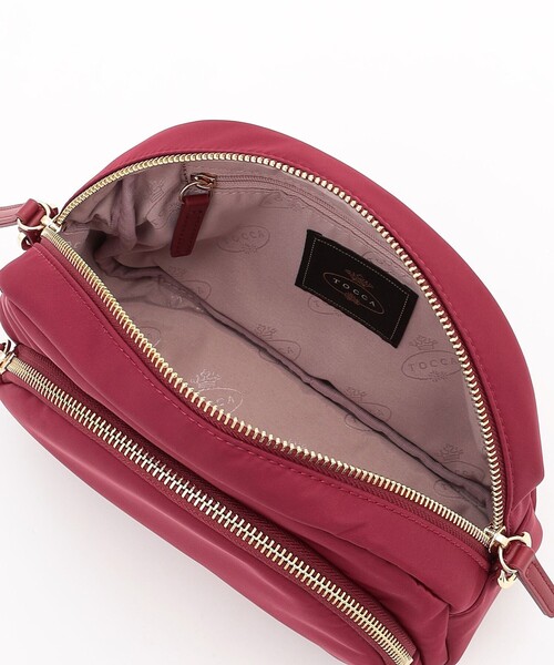 TOCCA(トッカ)の「LUNAE NYLON BAG ショルダーバッグ(ショルダーバッグ・レディース・ブラック系/ベージュ系/ネイビー系/レッド系/ライトグレー系・F)」の7枚目の写真