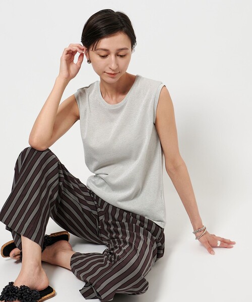 UNITED ARROWS（ユナイテッドアローズ）の「ラメ ノースリーブ カットソー（Tシャツ/カットソー・レディース・シルバー/ナチュラル/ブラック・FREE）」の3枚目の写真
