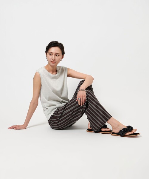 UNITED ARROWS（ユナイテッドアローズ）の「ラメ ノースリーブ カットソー（Tシャツ/カットソー・レディース・シルバー/ナチュラル/ブラック・FREE）」の9枚目の写真