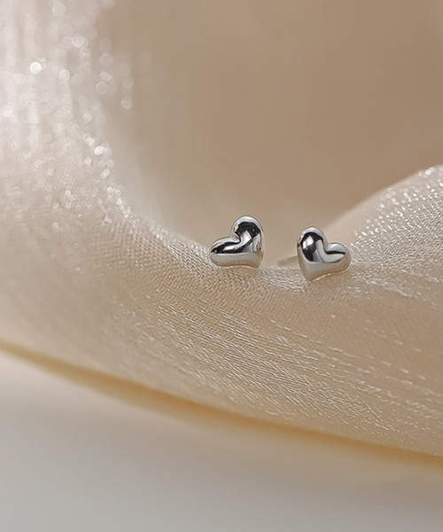 blackdia ocean（ブラックダイヤオーシャン）の「blackdia ocean ニュアンスミニハートピアス（ピアス（両耳用）・レディース・シルバー/ゴールド・FREE）」の11枚目の写真
