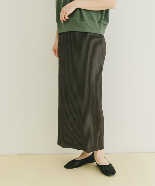 ITEMS URBANRESEARCH（アイテムズ アーバンリサーチ）の「セルフカットプリーツスカート（スカート・レディース・グリーン/ベージュ/チャコールグレー・FREE）」の2枚目の写真