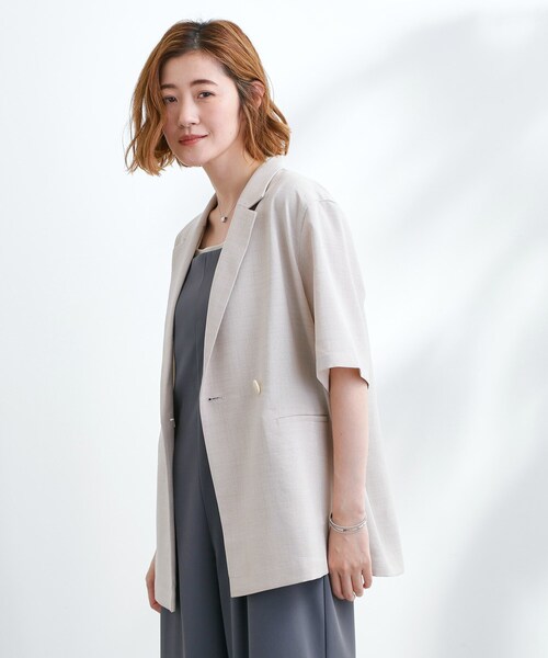 grove(グローブ)の「軽やかに羽織れて、きちんと見え ハーフスリーブテーラードジャケット(テーラードジャケット・レディース・ナチュラル/ベージュ/ネイビー・02/03)」の10枚目の写真