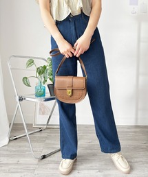 Amulet（アミュレット）の「美脚見え叶う、大人カジュアル　ワイドストレートデニム風パンツ（デニムパンツ）」