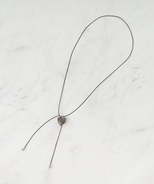 SHOO・LA・RUE(シューラルー)の「【マルチWAY】クリアハートネックレス(ネックレス・レディース・ライトベージュ/ブラック/ダークブラウン・00)」の5枚目の写真