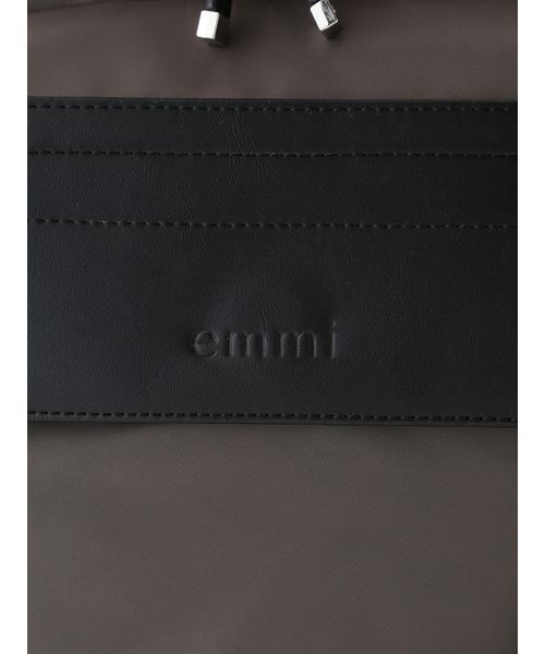 emmi(エミ)の「eco撥水ベーシックバックパック(バックパック/リュック・レディース・チャコールグレー/ブラック・F)」の11枚目の写真