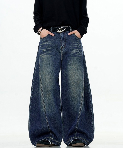 Ressaca(レサーカ)の「ヴィンテージライクワイドカーブデニムパンツ(デニムパンツ・メンズ・ブラック/ブルー・XL/L/M)」の2枚目の写真
