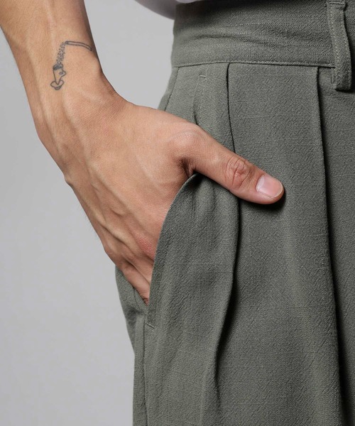 BANKS(バンクス)の「BANKS JOURNAL LINE TACK WIDE SHORT PANTS ラインタックワイドショートパンツ(その他パンツ・メンズ・オリーブ/ブラウン・S/M/L)」の10枚目の写真