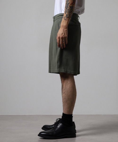 BANKS(バンクス)の「BANKS JOURNAL LINE TACK WIDE SHORT PANTS ラインタックワイドショートパンツ(その他パンツ・メンズ・オリーブ/ブラウン・S/M/L)」の17枚目の写真