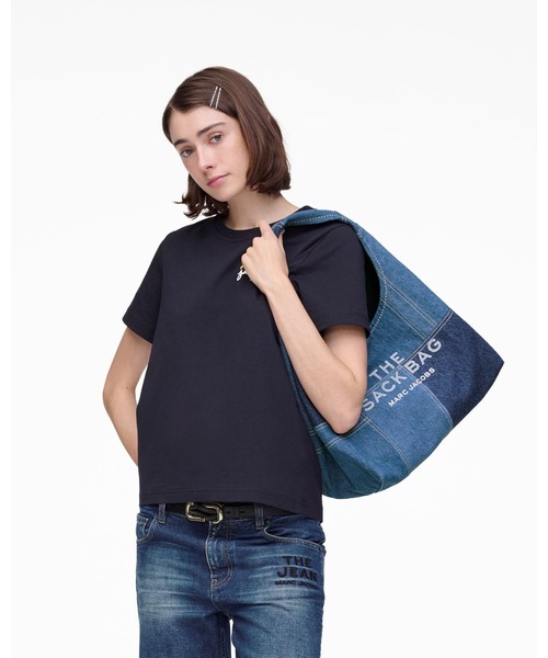 MARC JACOBS（マークジェイコブス）の「THE PATCHWORK DENIM SACK BAG/ザ パッチワーク デニム サック バッグ（ショルダーバッグ・レディース・ブルー系その他/ブラック系その他3・ONE SIZE）」の10枚目の写真