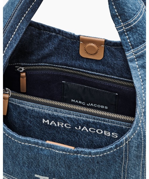 MARC JACOBS（マークジェイコブス）の「THE PATCHWORK DENIM SACK BAG/ザ パッチワーク デニム サック バッグ（ショルダーバッグ・レディース・ブルー系その他/ブラック系その他3・ONE SIZE）」の8枚目の写真