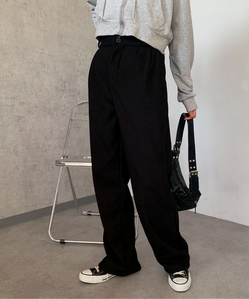 Maison Calme(メゾンカルム)の「ハイウエストコーデュロイタックパンツ ゆったりシルエット(その他パンツ・レディース・ブラック/ブラウン/グレー/アイボリー・M/L)」の18枚目の写真