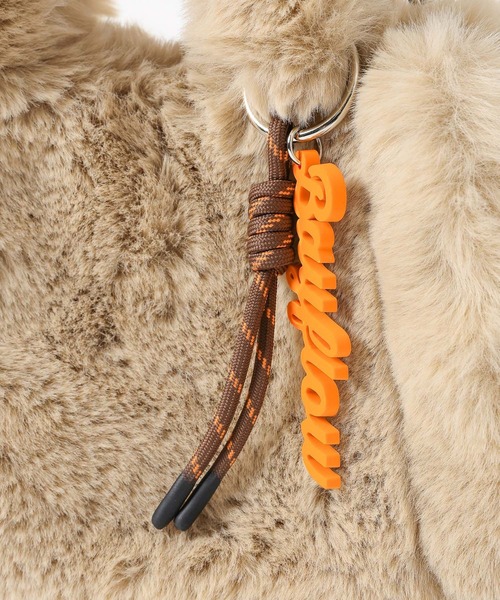 BAYFLOW（ベイフロー）の「[500mlのペットボトルも入る]ロゴチャーム付きファートート（トートバッグ・レディース・ライトベージュ/チャコールグレー/ブルー・FREE）」の20枚目の写真