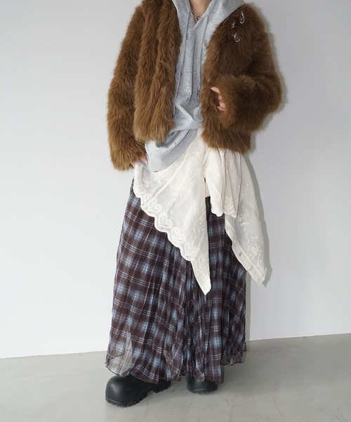 chuclla（チュクラ）の「ノーカラー ブラウンファーショートコート chw25a057（その他アウター・レディース・ブラウン・M/L）」の2枚目の写真