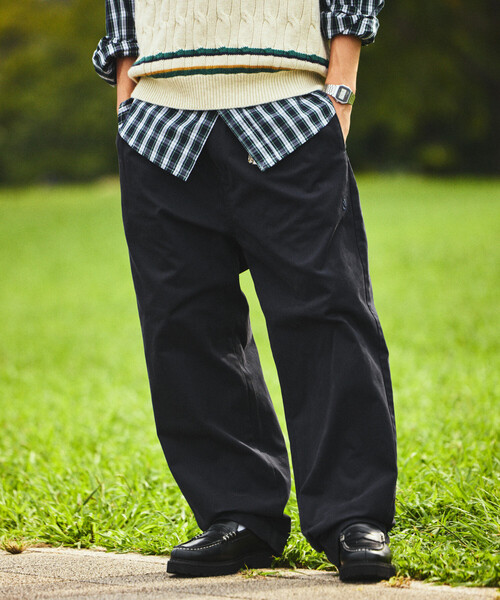 NAUTICA（ノーティカ）の「NAUTICA/ノーティカ ヴィンテージライク レギュラーシルエット ツータック チノトラウザー（チノパンツ・メンズ・オフホワイト/ブラック/グリーン/ベージュ/ネイビー・X-LARGE/SMALL/LARGE/MEDIUM）」の5枚目の写真