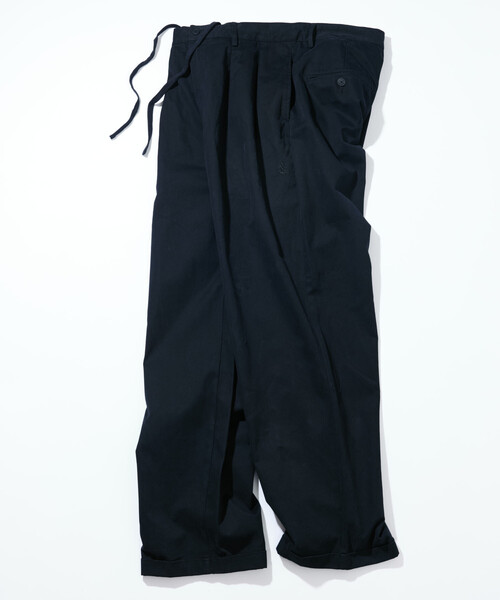 NAUTICA（ノーティカ）の「NAUTICA/ノーティカ ヴィンテージライク レギュラーシルエット ツータック チノトラウザー（チノパンツ・メンズ・オフホワイト/ブラック/グリーン/ベージュ/ネイビー・X-LARGE/SMALL/LARGE/MEDIUM）」の3枚目の写真