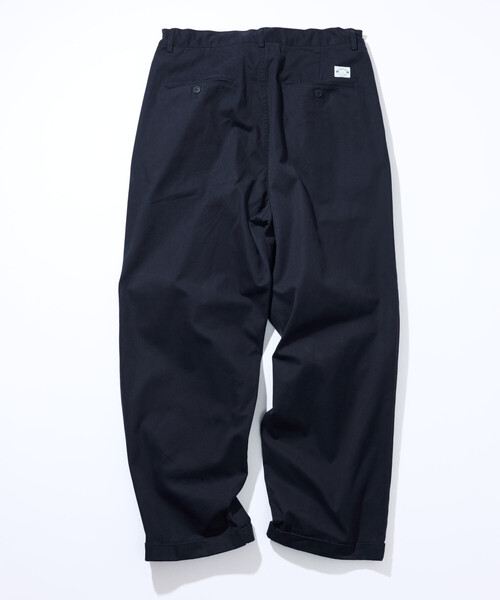 NAUTICA（ノーティカ）の「NAUTICA/ノーティカ ヴィンテージライク レギュラーシルエット ツータック チノトラウザー（チノパンツ・メンズ・オフホワイト/ブラック/グリーン/ベージュ/ネイビー・X-LARGE/SMALL/LARGE/MEDIUM）」の12枚目の写真