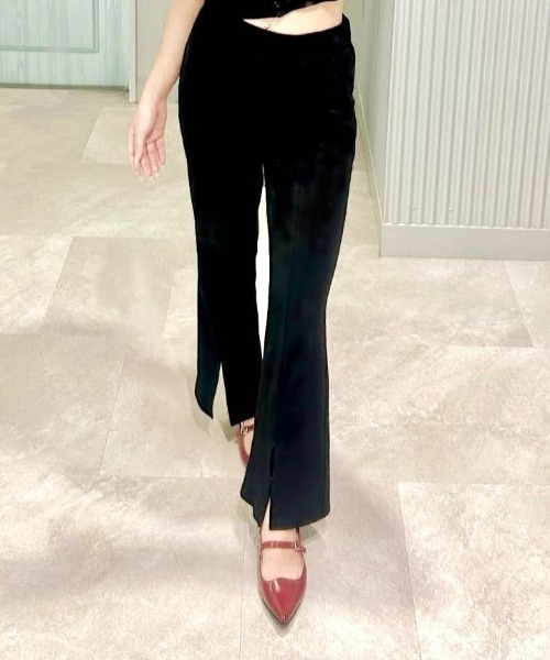 R&E（アールアンドイー）の「【25AW新作】【R&E】wee willie ウェーヴカッティングワンストラップポインテッドトゥパンプス（パンプス・レディース・グレー系/ブラック/ワイン・S/M/L/LL）」の4枚目の写真