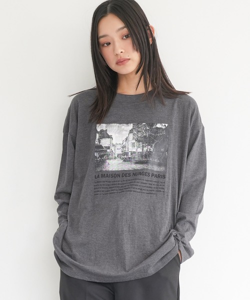 mili an deni(ミリアンデニ)の「フォトプリントロンT(Tシャツ/カットソー・レディース・ブラック/チャコールグレー/オフホワイト・L/M)」の1枚目の写真