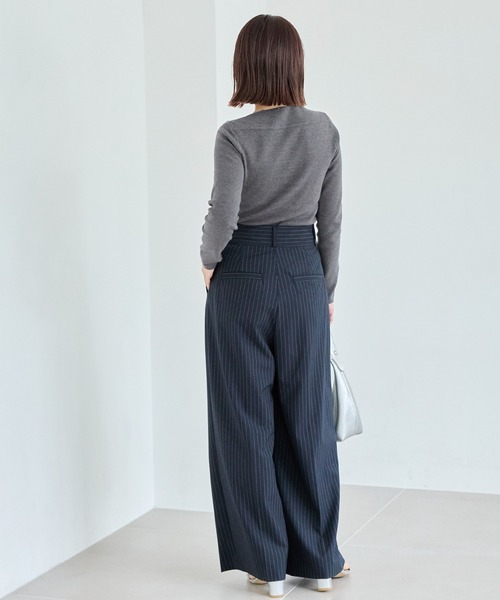 LAVEANGE(ラビアンジェ)の「【洗える】スラッシュネックニットプルオーバー│大人が着たいベーシックニット/ボートネック/美シルエット/体型カバー/上品見え(ニット/セーター・レディース・モカ/チャコールグレー/ブラック・3L/F/4L)」の21枚目の写真