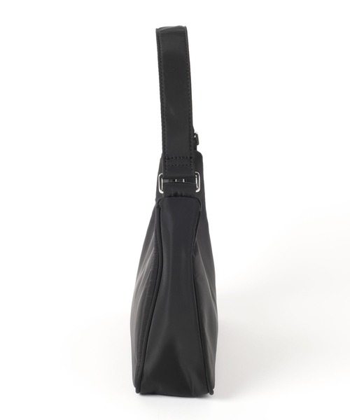 mysty woman（ミスティウーマン）の「スリークナイロンバッグ　606023（ハンドバッグ・レディース・ブラック・FREE）」の13枚目の写真