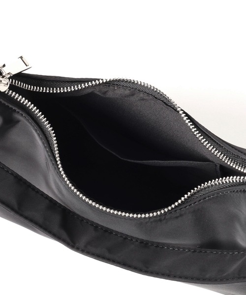 mysty woman（ミスティウーマン）の「スリークナイロンバッグ　606023（ハンドバッグ・レディース・ブラック・FREE）」の19枚目の写真