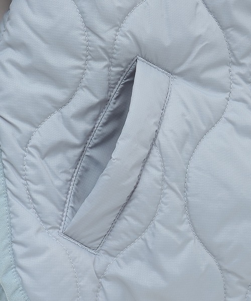 b・ROOM（ビールーム）の「【組み合わせ自由シリーズ】キルティングジャケット（ブルゾン・キッズ・ブラック/カーキ/ブルーグレー/オフホワイト・100cm/110cm/120cm/130cm/140cm/150cm）」の22枚目の写真