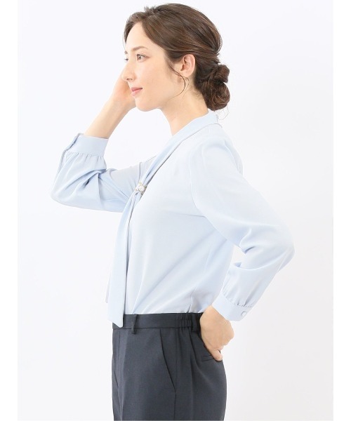 m.f.editorial(エムエフエディトリアル)の「【ストレッチ イージーケア UVカット】m.f.エディトリアル レディース ボウタイ 長袖 プルオーバー ブラウス(シャツ/ブラウス・レディース・アイボリー/ワインレッド/グレー系その他2/ベージュ・LARGE/MEDIUM)」の14枚目の写真