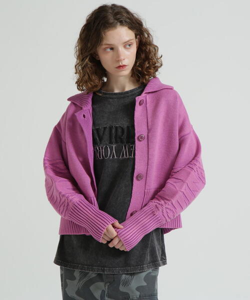 AVIREX(アヴィレックス)の「《直営店限定》GARMENTDYED CARDIGAN(カーディガン/ボレロ・レディース・パープル/アイボリー/チャコールグレー・F)」の4枚目の写真