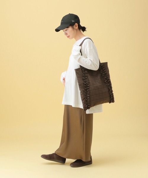LEPSIM(レプシィム)の「【産前・産後対応】マタニティ/サテンフレアスカート 578211(マタニティウェア/グッズ・レディース・ブラック/ブラウン/チャコールグレー/カーキ・FREE)」の15枚目の写真