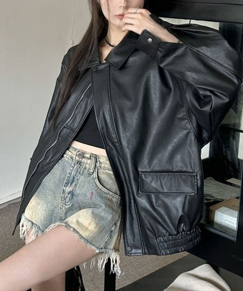 SallyLunn(サリーラン)の「ビックシルエットフェイクレザージャケット(その他アウター・レディース・ブラウン/ブラック・MEDIUM/LARGE)」の5枚目の写真