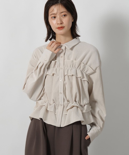 LAKOLE(ラコレ)の「コーデュロイフリルシャツ / 596070(シャツ/ブラウス・レディース・ピンク/ブラウン/チャコール/アイボリー・FREE)」の4枚目の写真