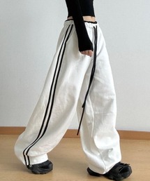 ストライプ入りワイドパンツ