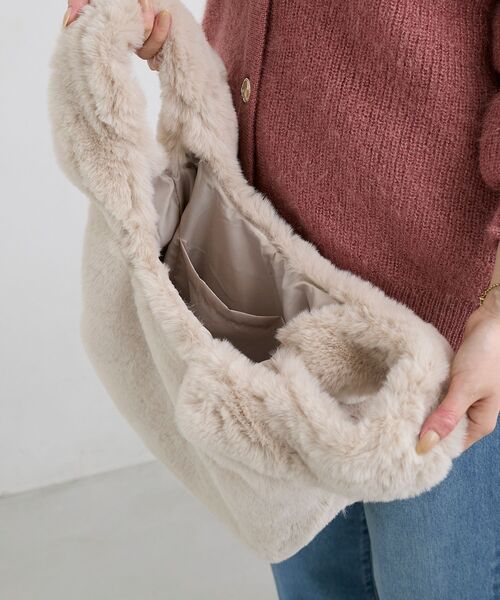 le.coeur blanc（ルクールブラン）の「《WEB限定アイテム》フェイクファーマルシェバッグ（トートバッグ・レディース・グレー/グリーン/ベージュ・FREE）」の13枚目の写真