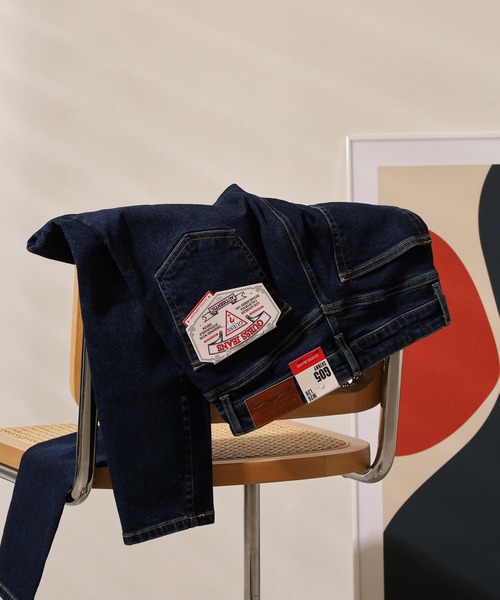 GUESS JEANS(ゲスジーンズ)の「GUESS JEANS GJ G05 HIGH RISE SKINNY ゲスジーンズ ストレッチスキニー ナチュラルフィットデニムパンツ ジーンズ(デニムパンツ・レディース・ダークインディゴブルー・27inch/25inch/24inch/28inch/26inch)」の1枚目の写真