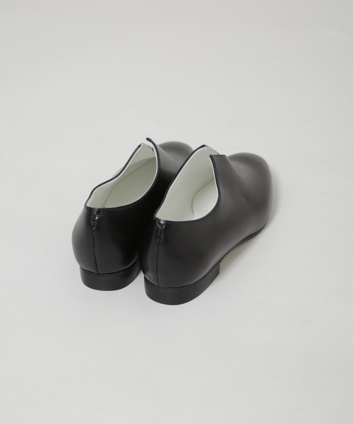BEAUTIFUL SHOES(ビューティフルシューズ)の「BEAUTIFUL SHOES/SLIT SHOES(パンプス・レディース・ブラック・24/25/23)」の5枚目の写真