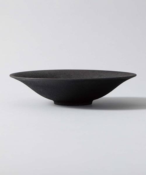 黒墨 平鉢 L 22cm（食器）｜kuros'（クロス）のファッション通販