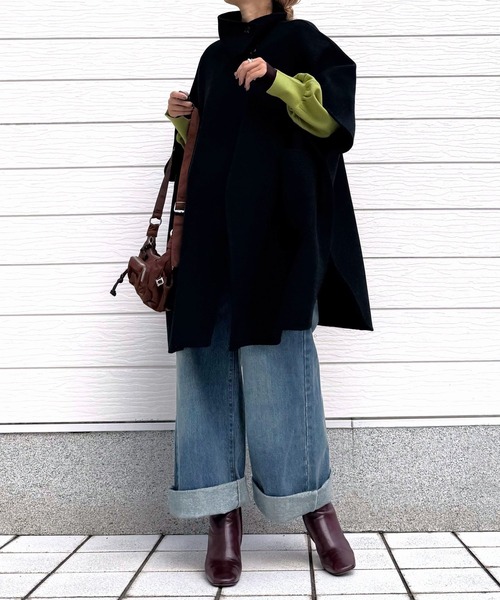 Q（キュー）の「WOOLポンチョ風コート（ポンチョ・レディース・グレイッシュベージュ/ブラック・MEDIUM）」の21枚目の写真