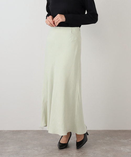 La TOTALITE（ラトータリテ）の「【洗える】フィブリルサテンマーメイドスカート（スカート・レディース・ホワイト/グリーン・38/36）」の15枚目の写真