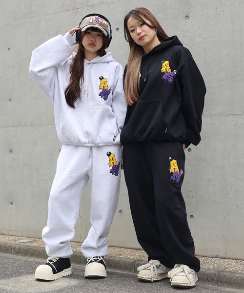 2サイズ展開 / UNISEX 》ATMARKサガラ刺繍パーカー 裏起毛