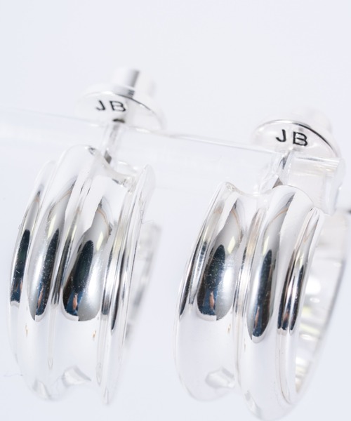 JENNYBIRD(ジェニーバード)の「【JENNY BIRD/ジェニーバード】フープピアス Lennon Hoops(ピアス(両耳用)・レディース・シルバー/ゴールド・FREE)」の8枚目の写真
