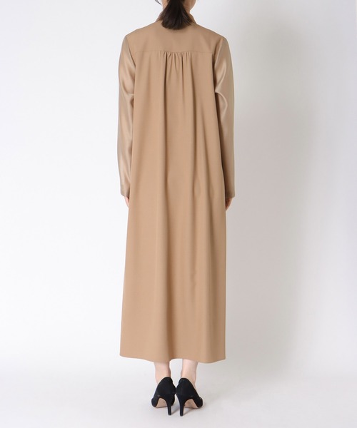 Jines（ジネス）の「シアースリーブピンタックワンピース（ワンピース・レディース・ブラウン/ベージュ・38）」の6枚目の写真