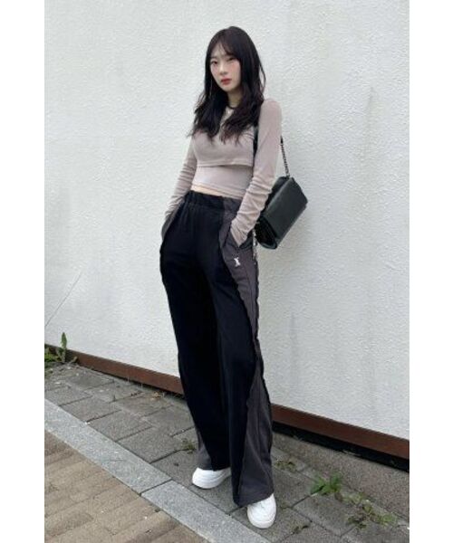 AVANDRESS(アバンドレス )の「Optical Side Wide Pants BLACK(スウェットパンツ・レディース・その他・MEDIUM/SMALL/X-SMALL/LARGE)」の20枚目の写真