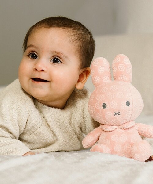 BIRTHDAY BAR（バースデイバー）の「ミッフィー×Little Dutch　miffy flower ぬいぐるみ20cm（おもちゃ・キッズ・ピンク/グリーン・0）」の8枚目の写真