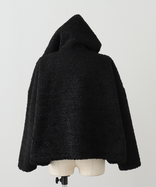 EDIT. FOR LULU（エディットフォールル）の「【VACHEMENT/ヴァシュモン】ファーボンディングレザーポンチョ（その他アウター・レディース・ブラック・FREE）」の16枚目の写真