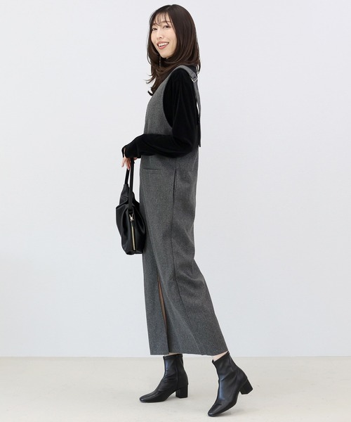 Aletta vita(アレッタビータ)の「フェイクウールVネック2WAYサロペットワンピース(ワンピース・レディース・チャコール/ブラック・FREE)」の10枚目の写真